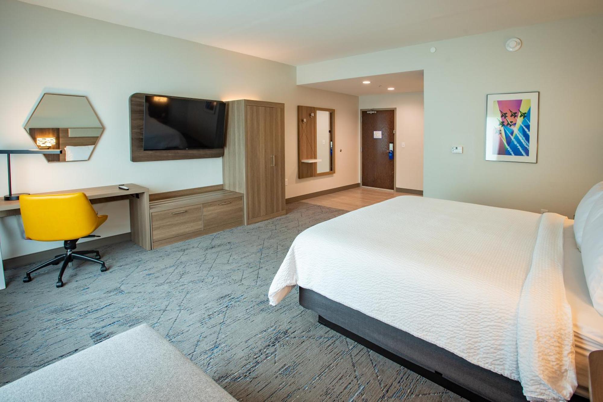 Holiday Inn Express & Suites Pensacola Airport North - I-10 By Ihg Ferry Pass Exteriör bild