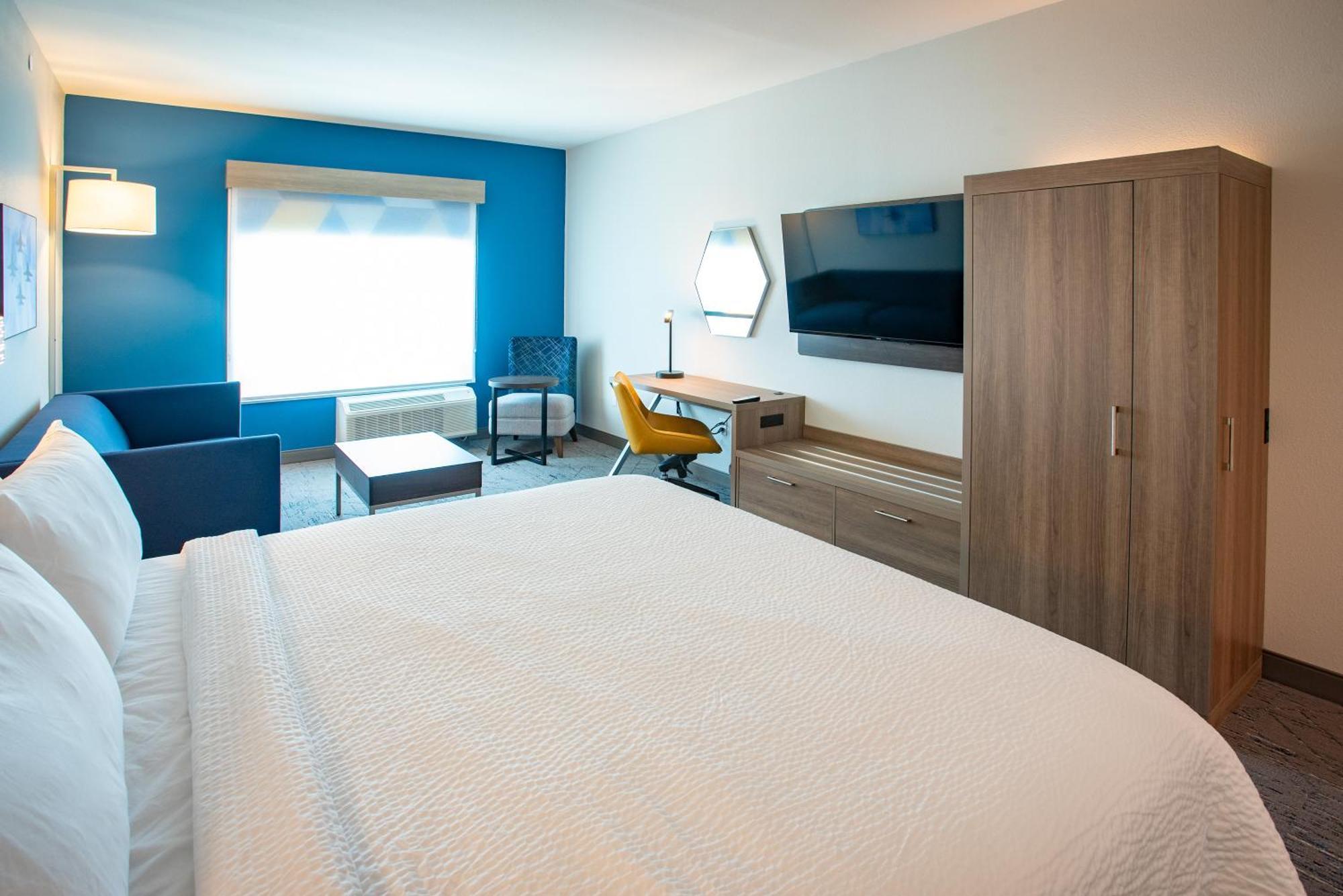 Holiday Inn Express & Suites Pensacola Airport North - I-10 By Ihg Ferry Pass Exteriör bild